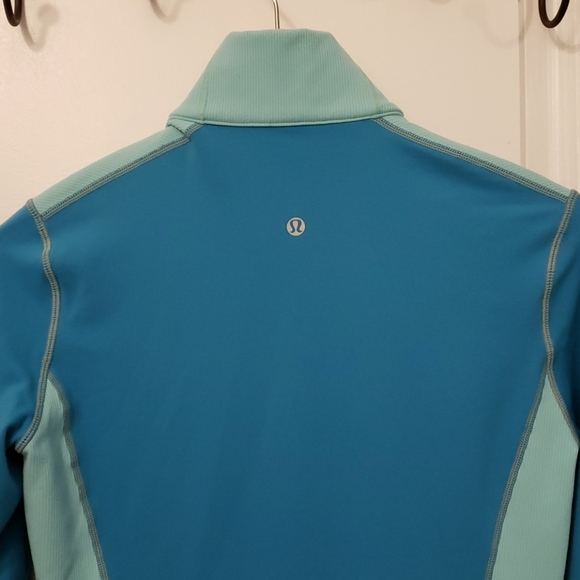 Lululemon jacket - Picture 4 of 14